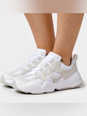 Nike Tech Hera Sneakers 
Women’s Size 8